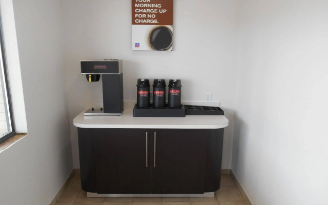 Motel 6 San Antonio, TX - South WW White Rd