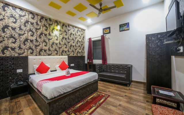 Hotel The Rajfort By OYO Rooms