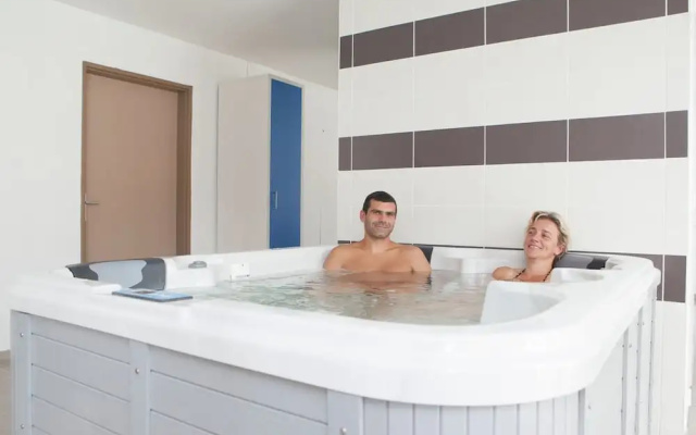 Neat Apartment Between Deauville and Cabourg
