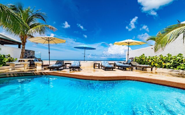 Caprice 14 Cable Beach Luxury Villa