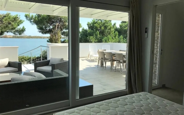 Super Villa With Private Pool in Isola Albarella by Beahost Rentals