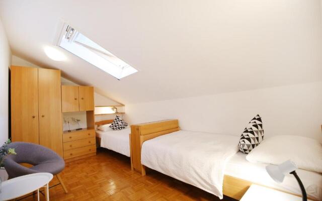 Stomorica Apartments