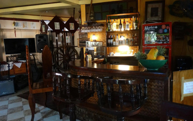 OYO 621 De Loro Inn