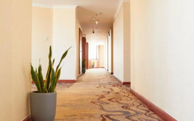 GreenTree Alliance Hotel (Foshan Pingzhou Jade Street)