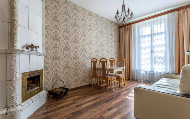 Апартаменты на набережной канала Грибоедова 9