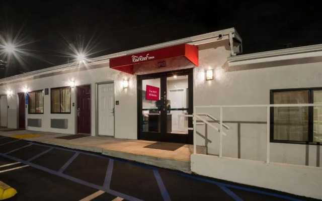 Red Roof Inn Carson - Wilmington