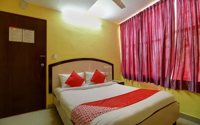 Oyo 18976 Mascot Inn