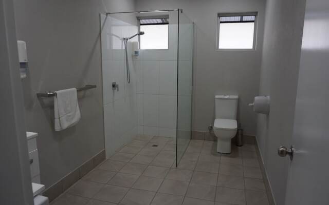 YAL Cairns - A Motel that makes a difference