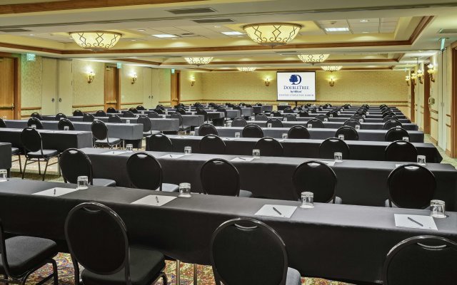 DoubleTree By Hilton Hotel Denver - Stapleton North