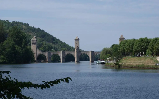Brit Hotel Cahors - Le France