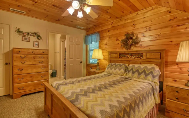 Mountain Hideaway #338