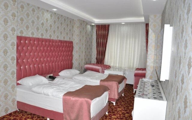 Mus Mir Hotel Saray