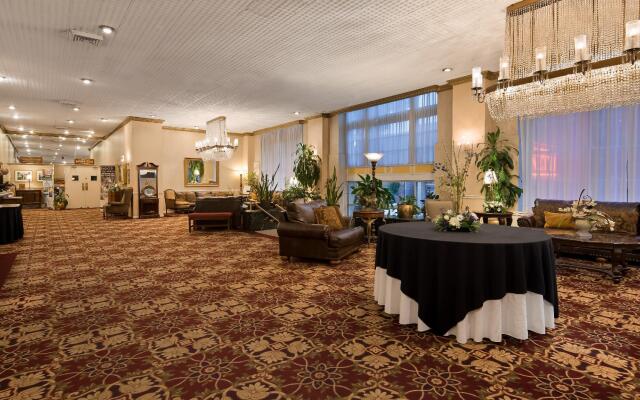 Genetti Hotel, SureStay Collection by Best Western