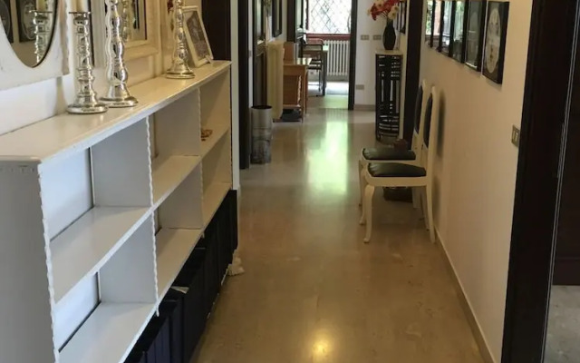 Swan's Nest Luxury Apartment on the Lake