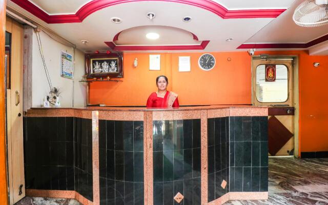 OYO 62548 Hotel Raja Galaxy