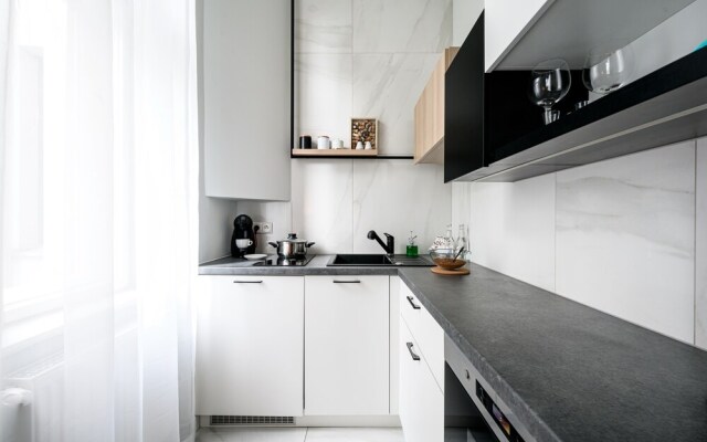 Arts Apartments