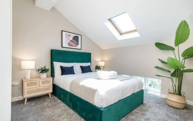 Host Apartments The Georgian Coach House 1