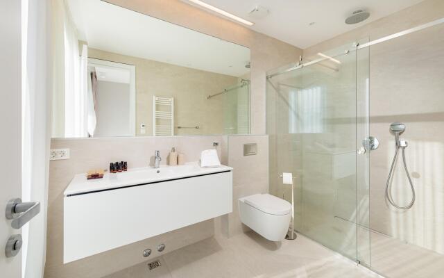 Anabel in Hvar with 4 bedrooms and 4 bathrooms