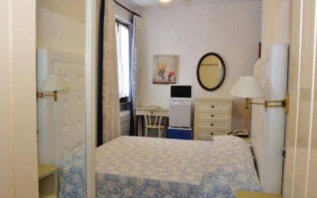 Hotel Tirreno