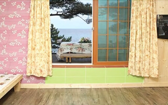 Yeongdeok Daekyung Pension