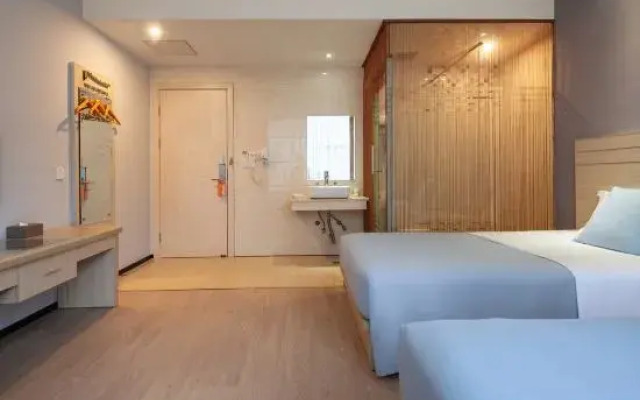 Hui 8 Chain Hotel (Shaoxing Diyang)