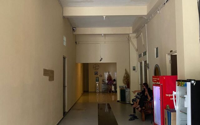 RedDoorz @ Sukomanunggal Surabaya
