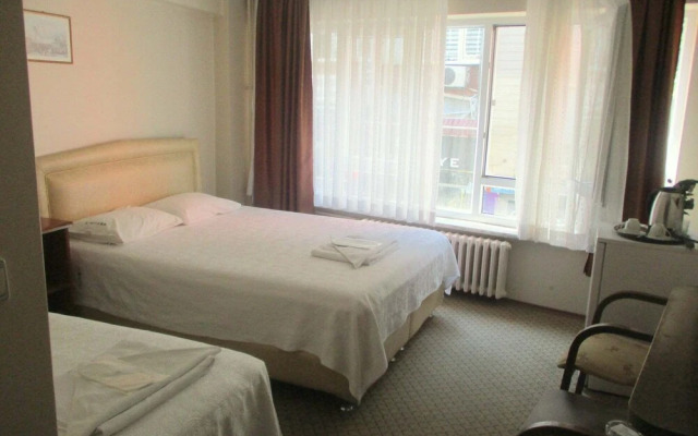 Hotel Cesmeli