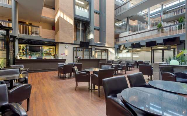 Best Western Plus Village Park Inn