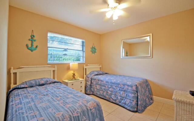 Paradise Beach - East 2414