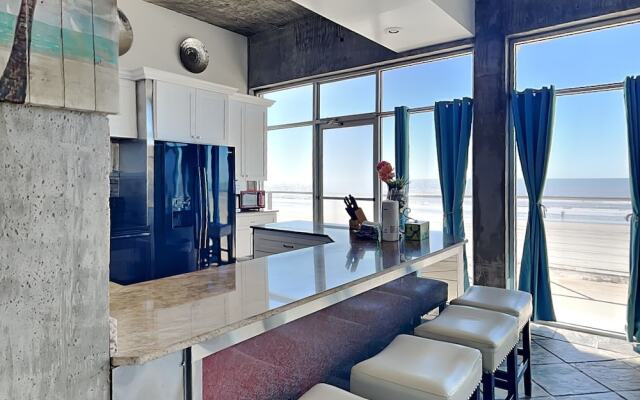 An Oceanfront Experience