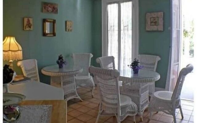 Walden on the Pond Hotel