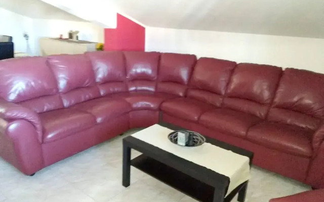 Apartment With 2 Bedrooms In Lettomanoppello With Wonderful City View 12 Km From The Slopes