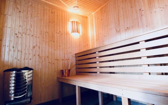 Easy Livin Apartment Hotel by Stubor