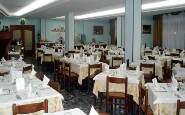 Hotel American