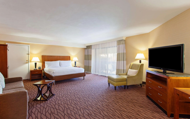 Hilton Garden Inn Monterey