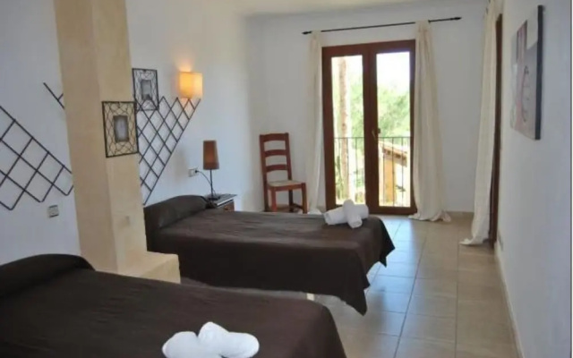 Villa - 6 Bedrooms with Pool and WiFi - 103977