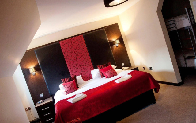 The Popinjay Hotel and Spa