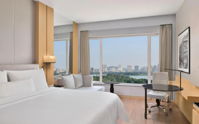 The Westin Mumbai Powai Lake – Guest Rooms – Mumbai
