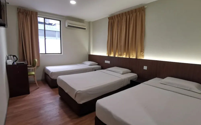 Hotel Holiday