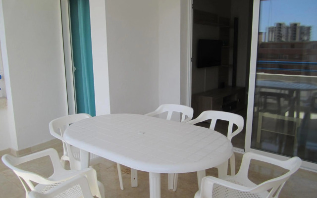 Holiday Apartment 5 min to Levante beach