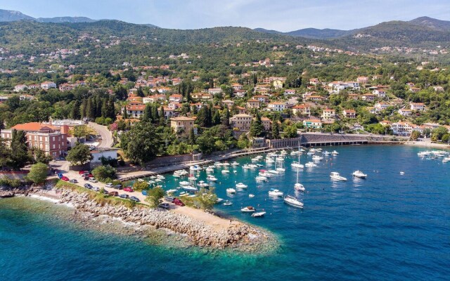 Amazing Home in Lovran With Wifi and 3 Bedrooms