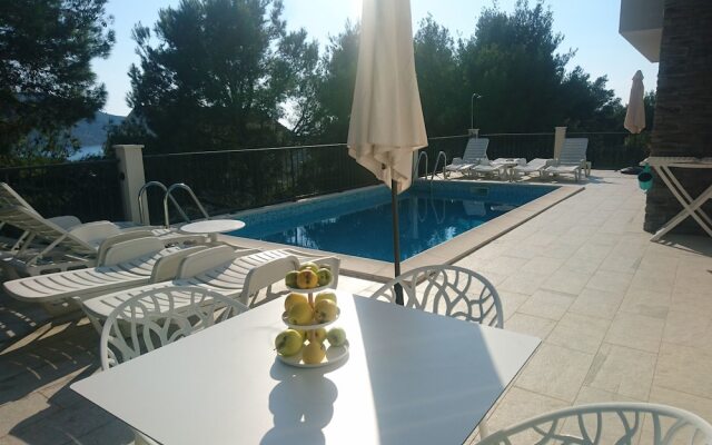 Apartments Nika