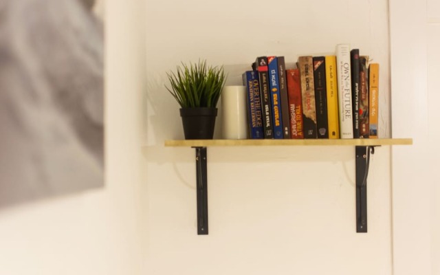 TLV Port Sweet-spot Near Beach