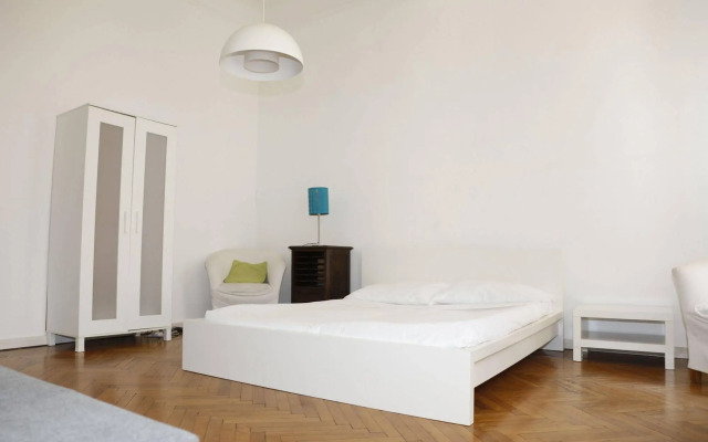 Casa Milano Apartments and Rooms