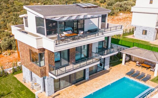 Kalkan Akdağ Villaları