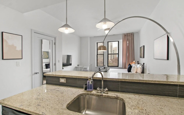 Bright Studio - Del Prado 706