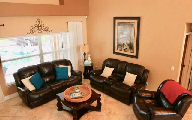 Villa at Pleasant Lake