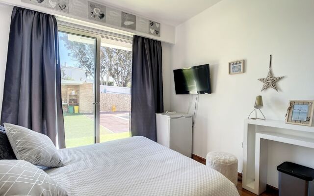Aparts & Suites summer cascade Alvor