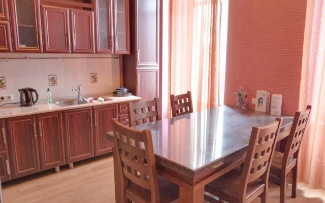 Downtown Guest House on Tabukashvili