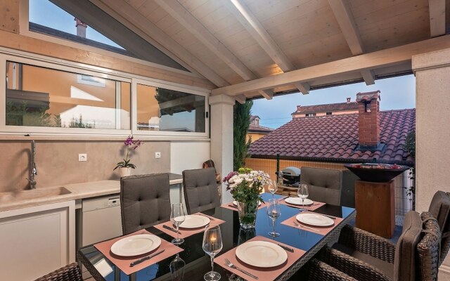 Luxury Villa With Private Pool in Porec
